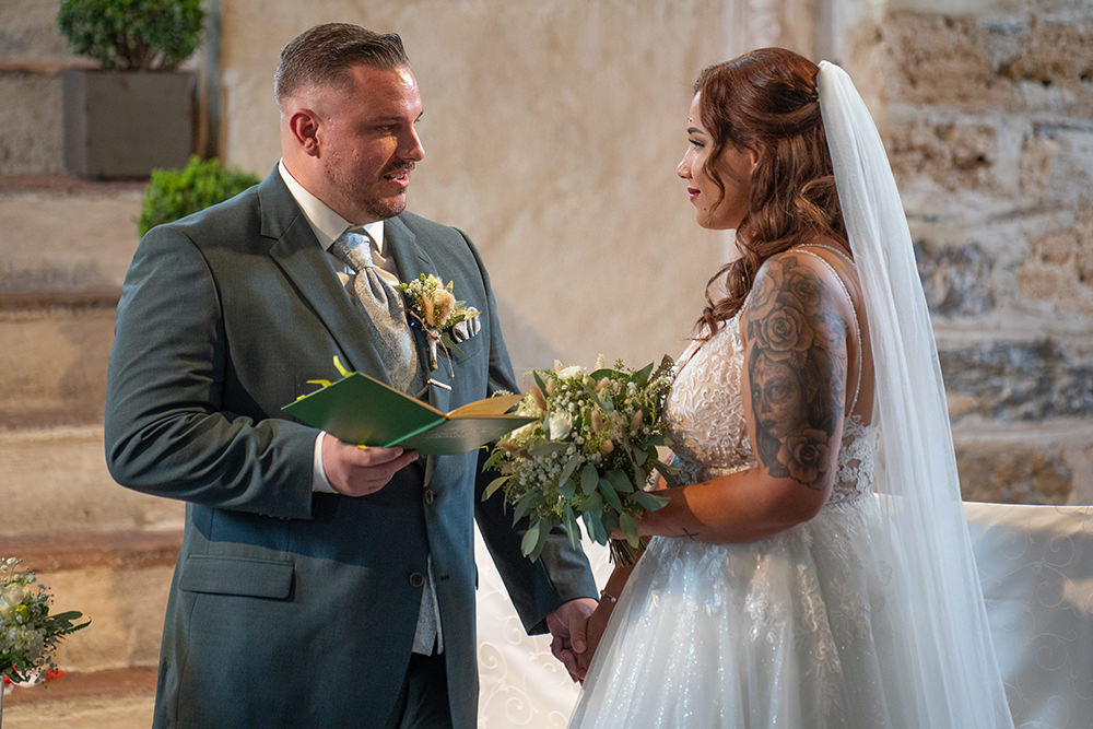 kirchliche trauung braut braeutigam schloss spiez